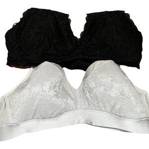 Lot of (2) Women’s Bras - Size Large